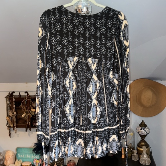 Free People Women's 60's Down by the Bay Tunic in Black & Blue - Picture 14 of 16